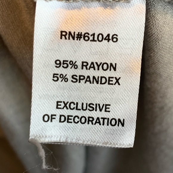 Vanity Medium Olive Green Grey Lace Long Sleeve Cold Shoulder Knit Top Boho - Picture 4 of 8